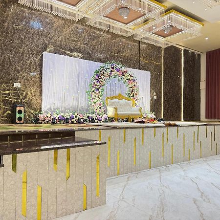 Hotel Emperor Paradise Bilaspur  Exterior photo
