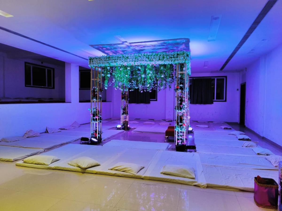 Hotel Emperor Paradise Bilaspur  Exterior photo
