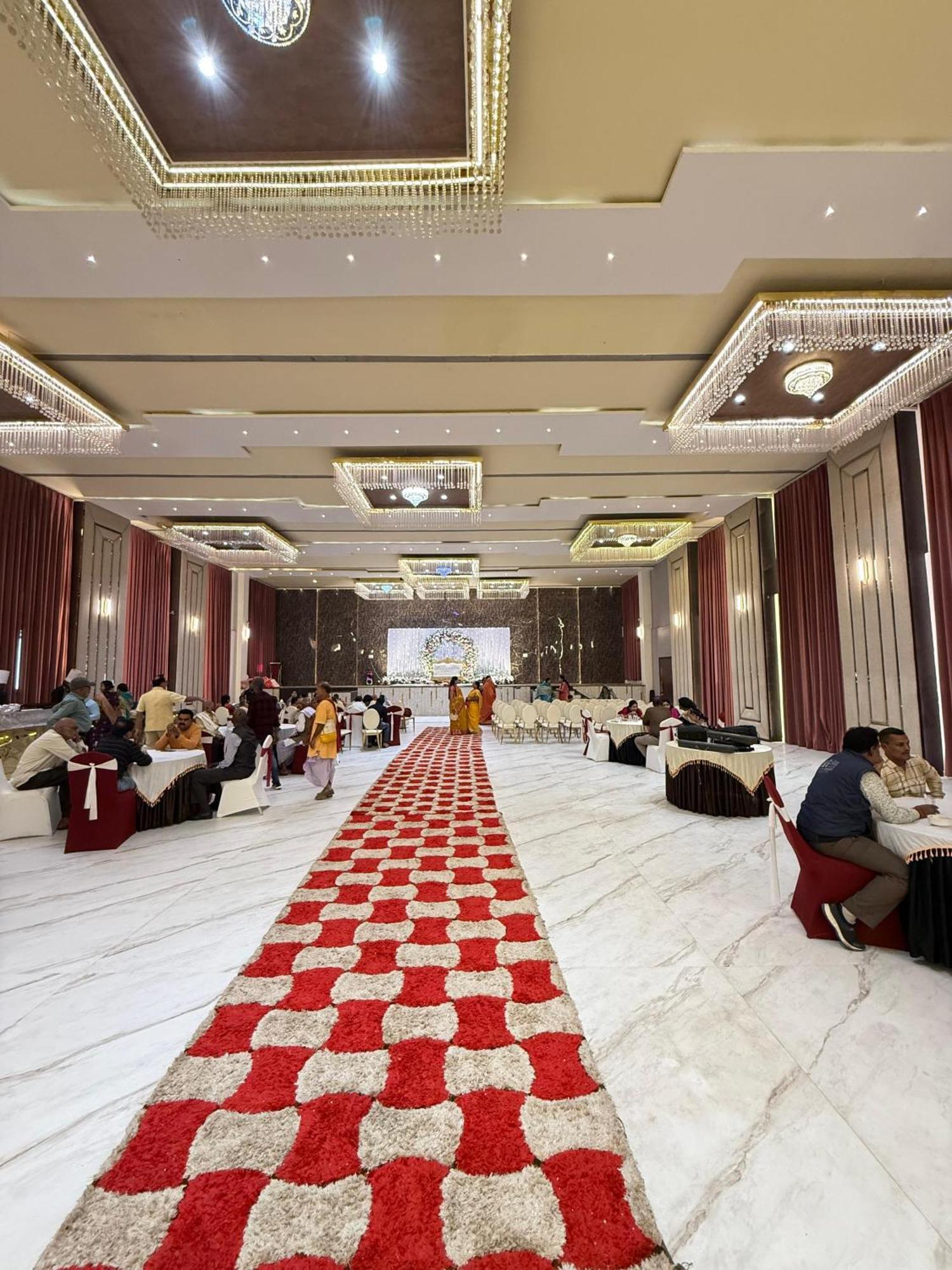 Hotel Emperor Paradise Bilaspur  Exterior photo