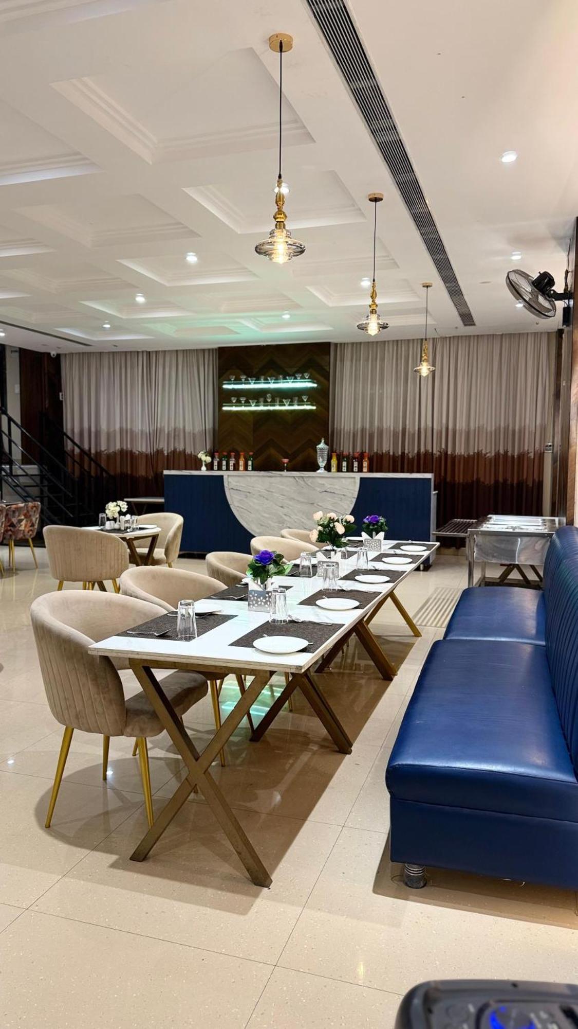 Hotel Emperor Paradise Bilaspur  Exterior photo