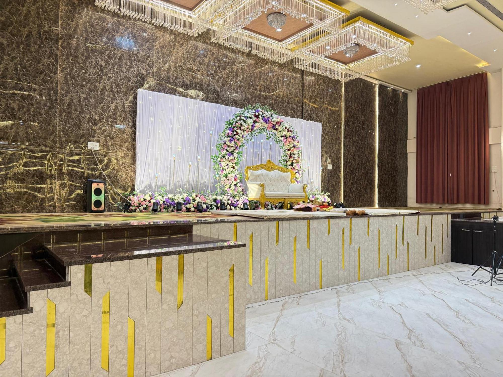 Hotel Emperor Paradise Bilaspur  Exterior photo
