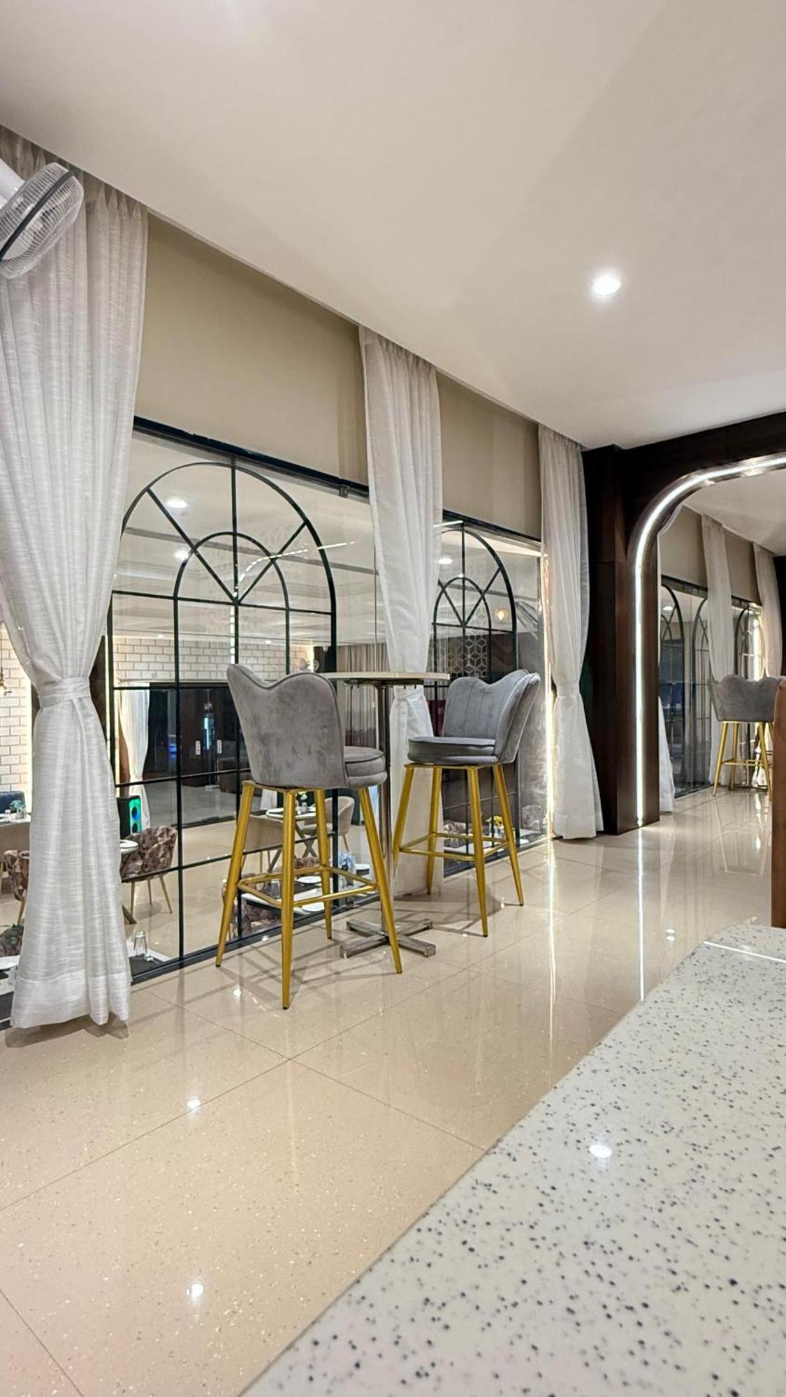 Hotel Emperor Paradise Bilaspur  Exterior photo
